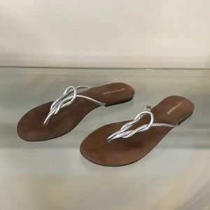 SOLD “NEW" JEFFREY CAMPBELL SILVER METALLIC SANDEL